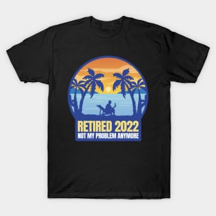 retired, 2022, retiree shirt, retiree, retirement, grandpa gift, grandma gift T-Shirt